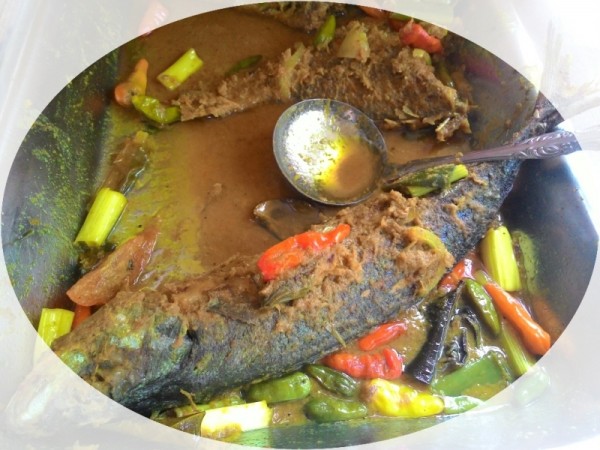 Ikan Pesmol Betawi dengan Ikan Layang (Dok.Pri)