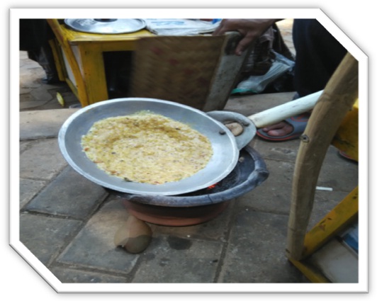 Proses Pembuatan Kerak Telor 2