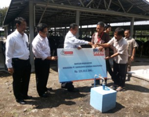 <strong>Sarihusada Terima Sumbangan Biodigester Untuk Program Merapi dari BRI</strong>